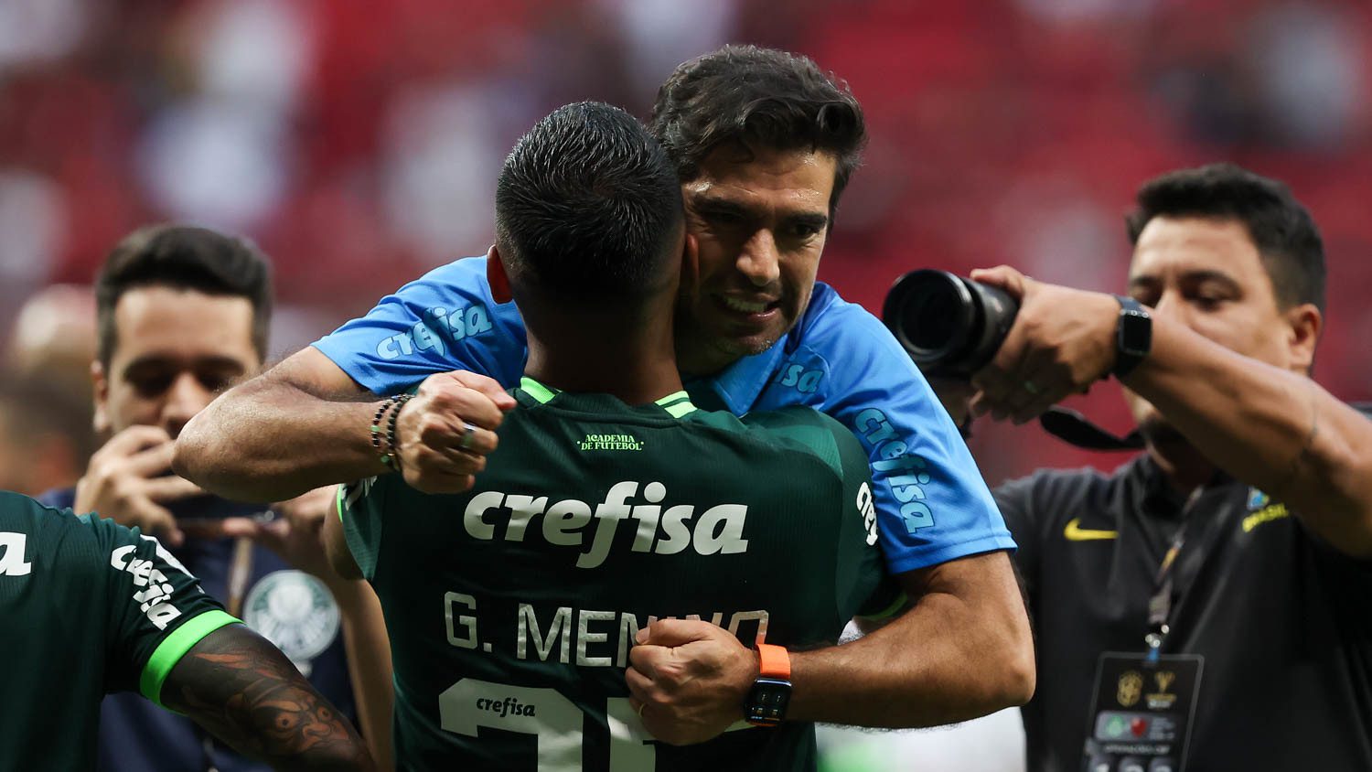 Real Madrid pode comprar mais dois jogadores do Palmeiras